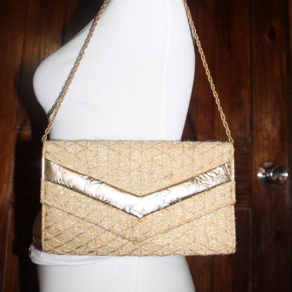 Beautiful Vintage Made in Hong Kong Metallic Gold Woven Chain Purse & wallet - Picture 14 of 15